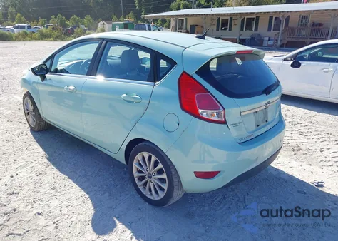 2018 Ford Fiesta Titanium z USA, uszkodzony, nr VIN 3FADP4FJ9JM129718